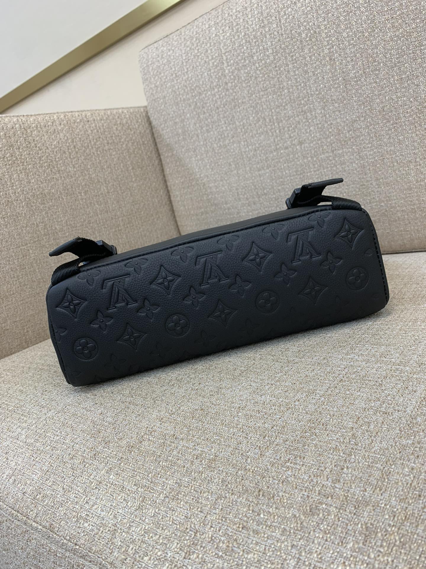 ショルダーバッグ